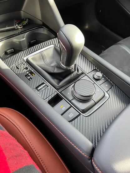 Karbon Folija – Samolepljiva Za Tuning i Zaštitu Automobila